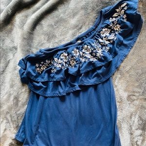 One shoulder frill top